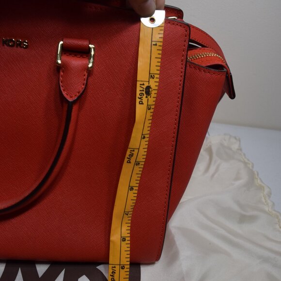Michael Kors Sheila medium Handbag, red with matching wallet - Picture 12 of 15